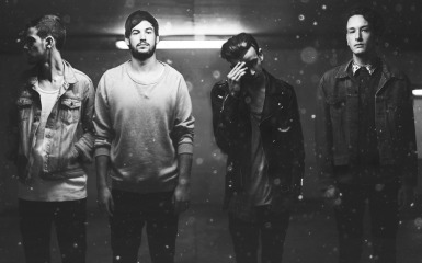 The_1975_band_photograph_2013-07-07_17-25